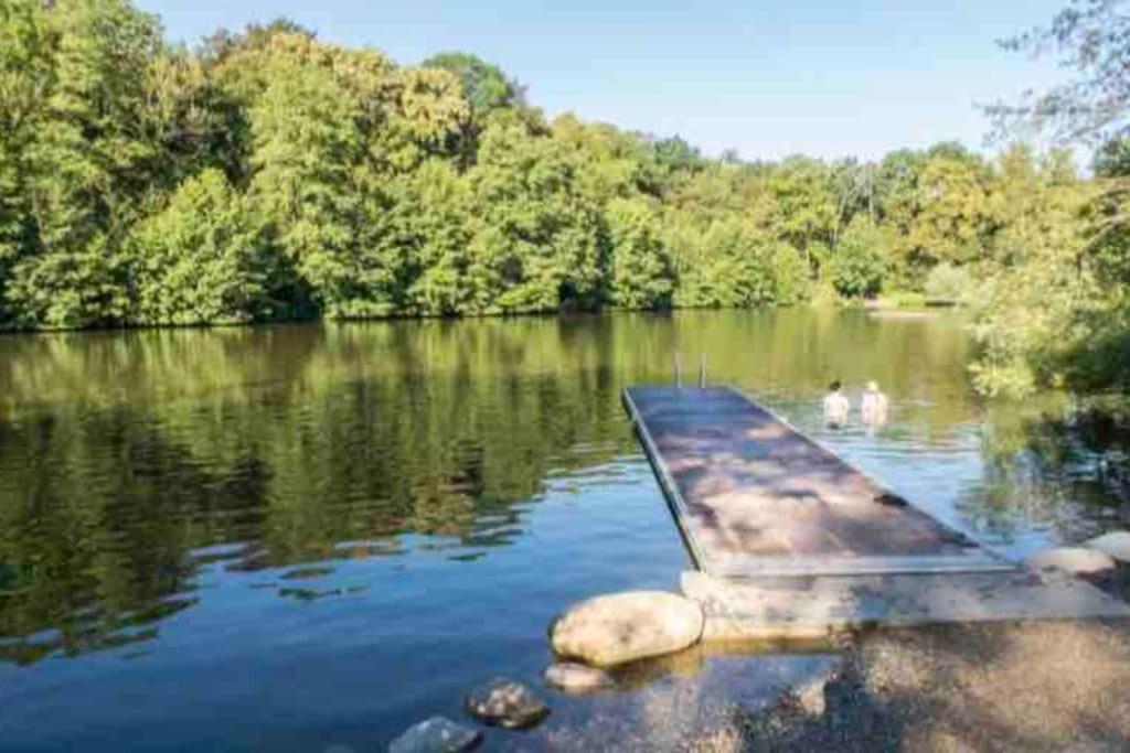 An Der A8 & Dennoch Stadtnah Kirchheim unter Teck Exterior photo